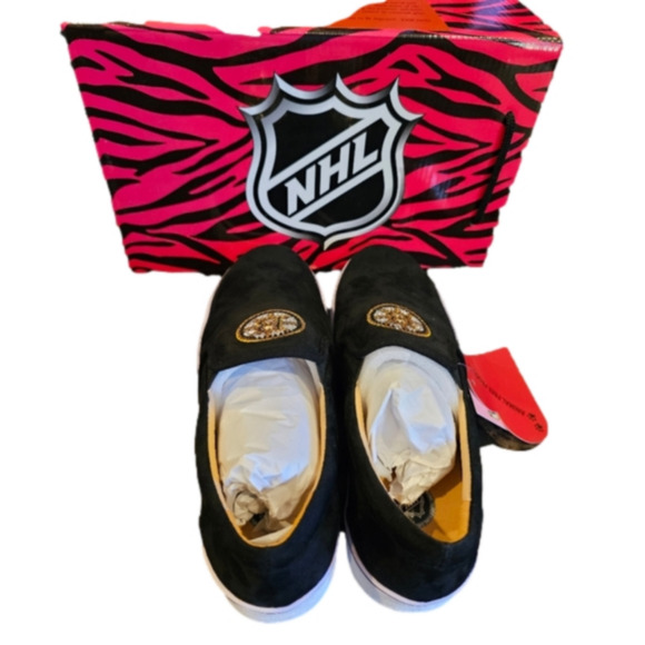 NHL Boston Bruins Cuce Shoes Jewel Embellished Slip On Shoes Size 8 - Picture 6 of 12